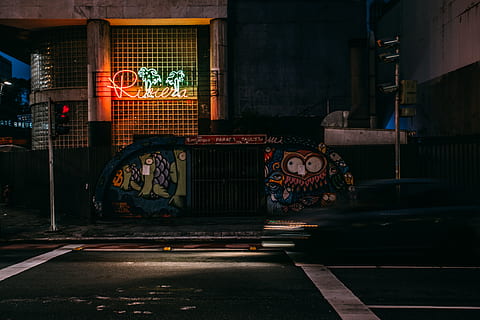 组团式城市是什么意思 老师，地域类型集中式和组团式区别是什么