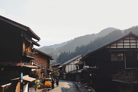 彩钢岩棉板价格每平米多少钱啊 彩钢墙板多少钱一平方彩钢墙板三大优点介绍